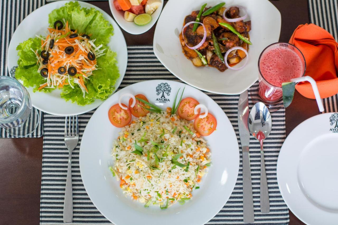 Avora Hotel Kandy Bagian luar foto