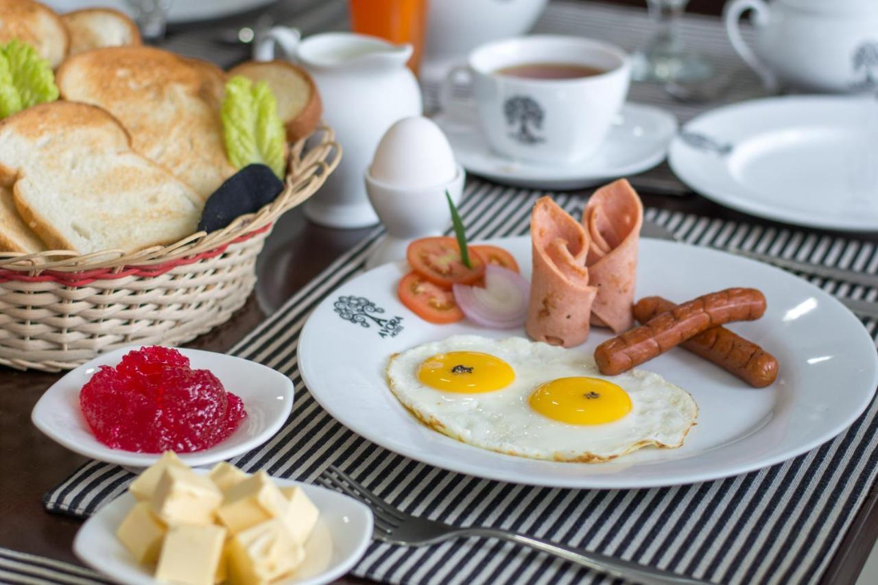 Avora Hotel Kandy Bagian luar foto